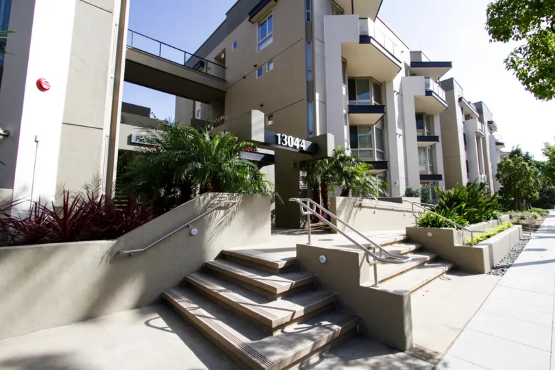 The stairs up to the Promenade Playa Vista