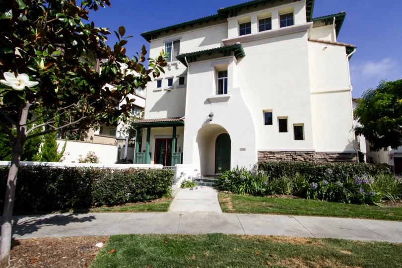 The walkway up to Serenade