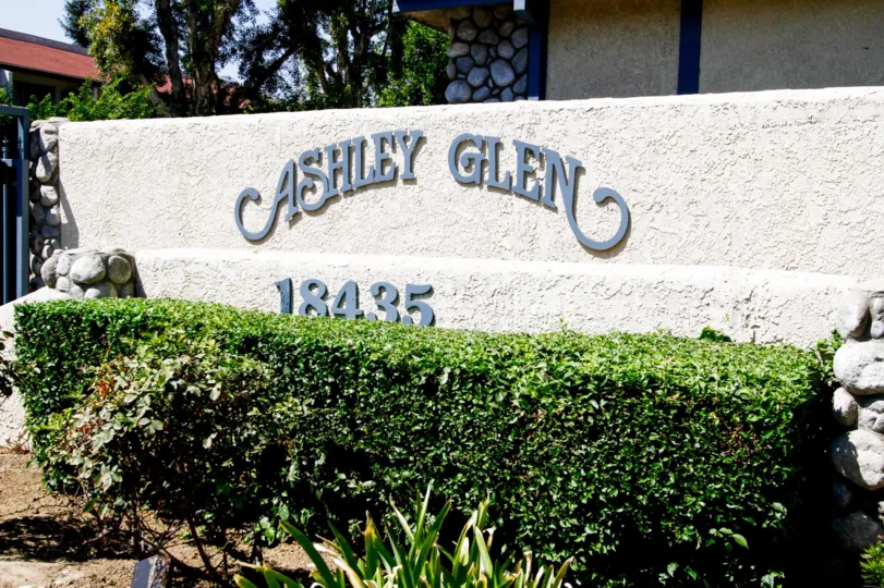 The welcoming sign into Ashely Glen in Reseda California