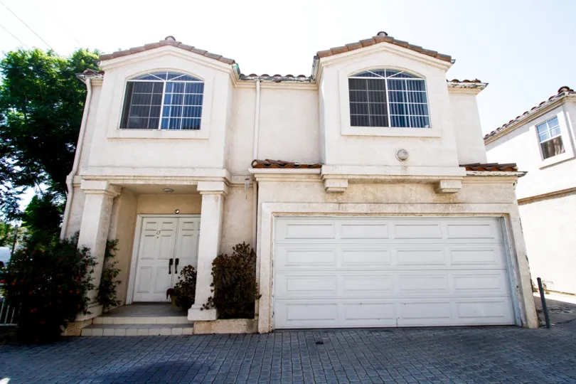 The garage at Flamingo Estates in Reseda California