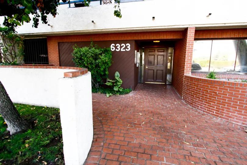 The address to 6323 Reseda Blvd in Reseda California