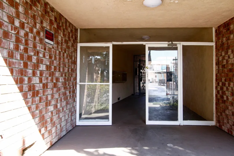 The entrance into the Royal Tampa
