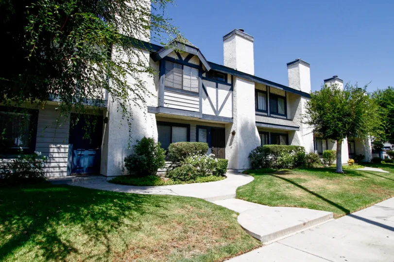The landscaping around Sherwood Townhomes