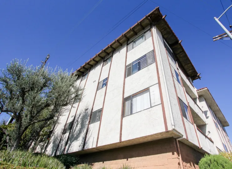 The Casa Del Sol building in San Pedro California