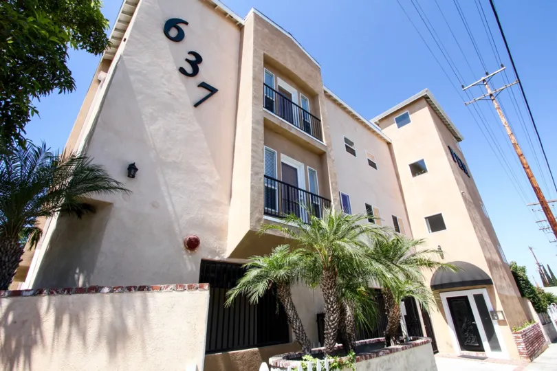 The address to Grand Avenue Townhomes written on the building