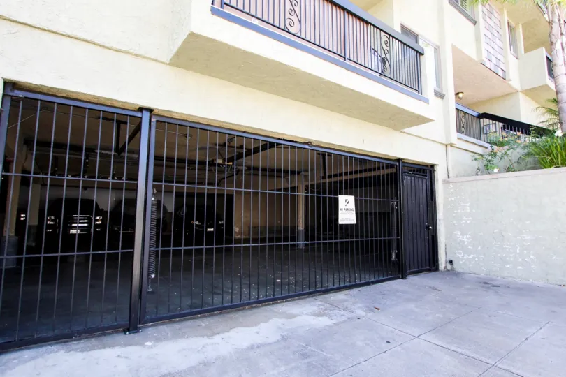 The parking at Harbor View Villas