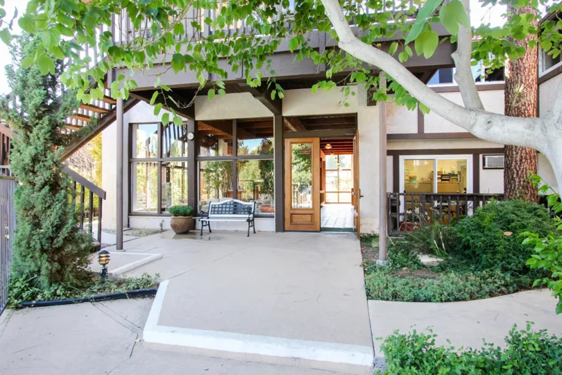 The entrance into Miraleste Canyon Estates