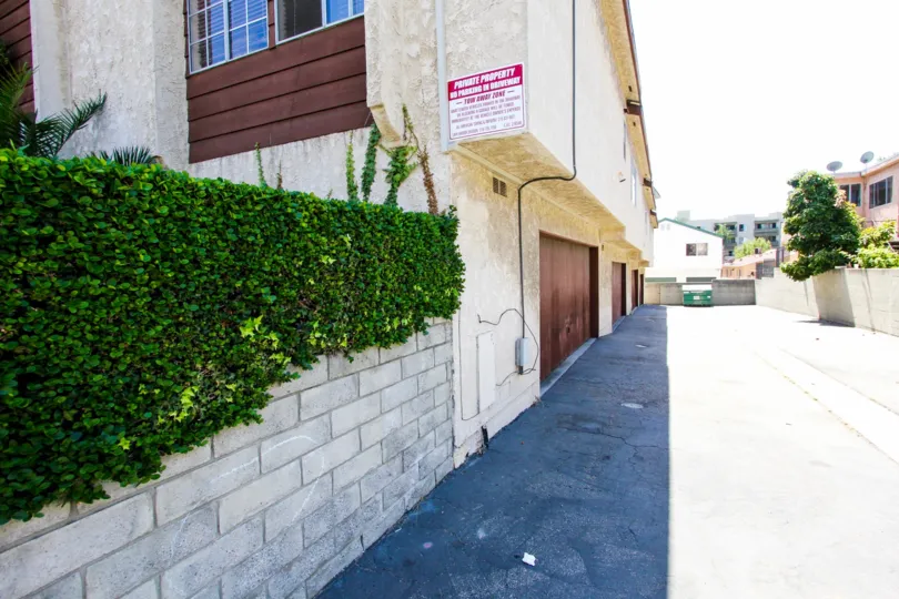 The drive next to Pacific View Terrace in San Pedro California