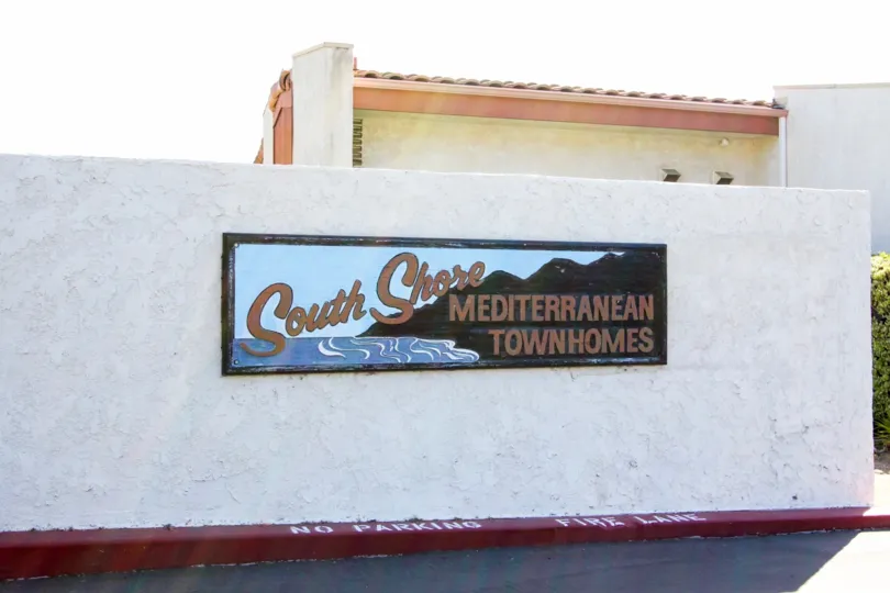 The sign welcoming you to South Shores  Club