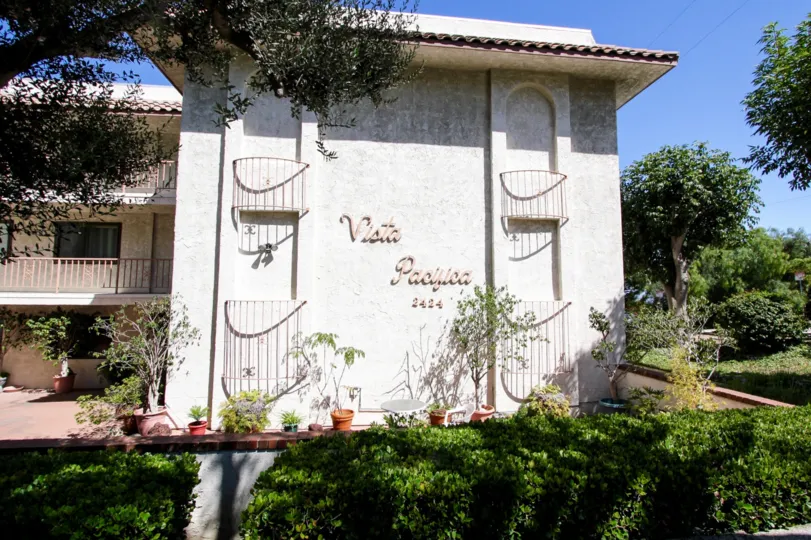 The Vista Pacifica Villas name on the building