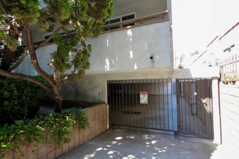 A close view of 1007 20th St, Santa Monica, California