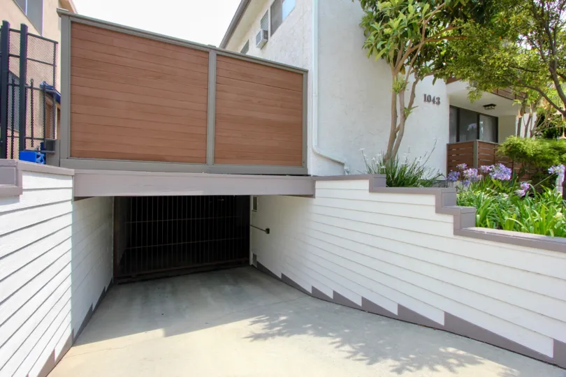 A great pull in parking garage is located at 1043 12th St community