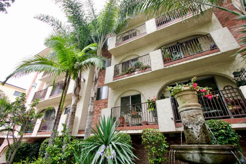 A beautiful day at the condos across from the beach in Cali.