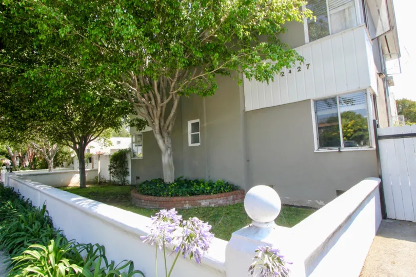 beautiful Backyward of 2427 Centinela, Santa Monica, California