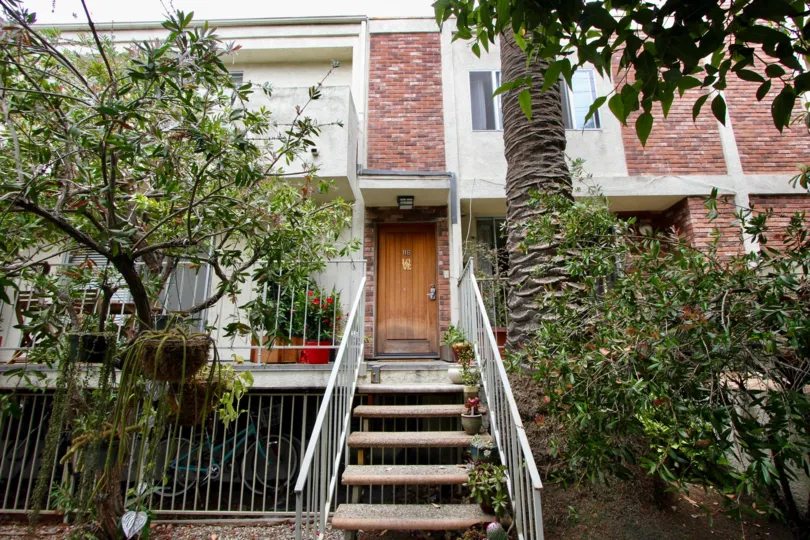 A morning in the 2911 4th St with an apartment and garden.