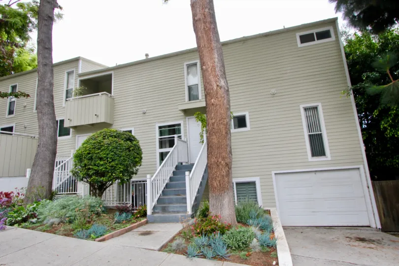 A wonderful house 3101 fifth which was build in wood and classes