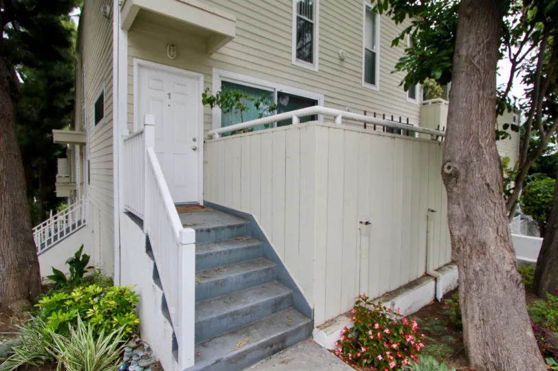 close view of 3101 Fifth, Santa Monica, California