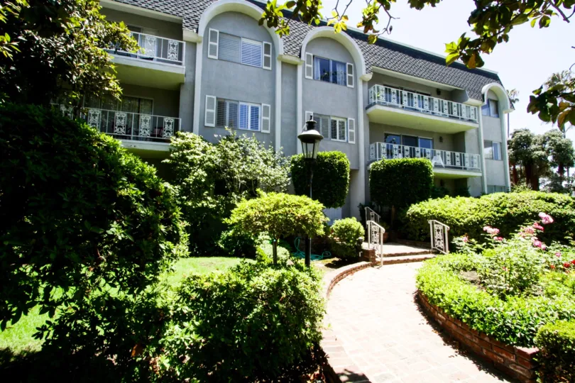 The walkway up to 404 San Vicente in Santa Monica