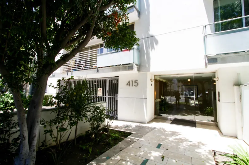 The numbers at the 415 Montana in Santa Monica