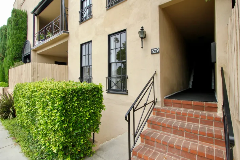 Bricked staircases in the 6009 Washington community