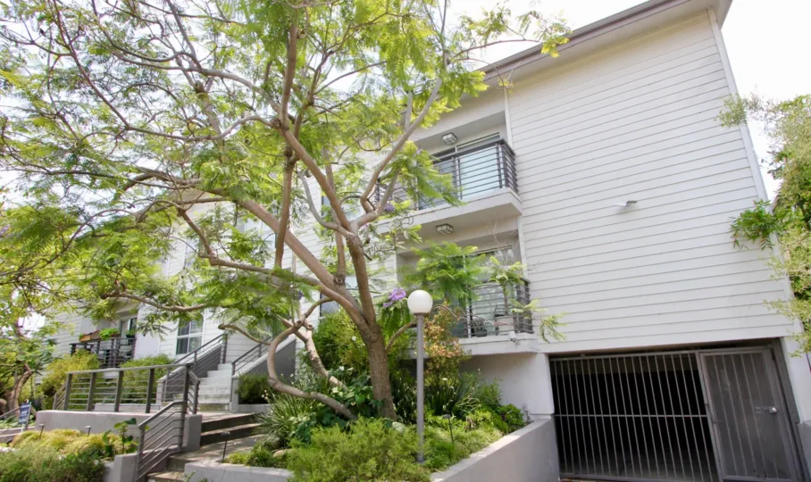 832 Euclid on the Santa Monica with balcony reminding me of those golden school days.