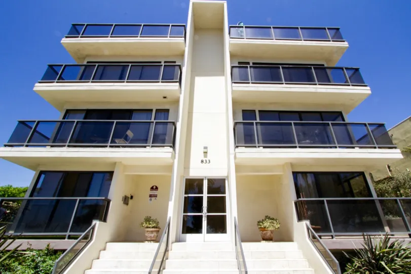 The balconies at 833 Ocean
