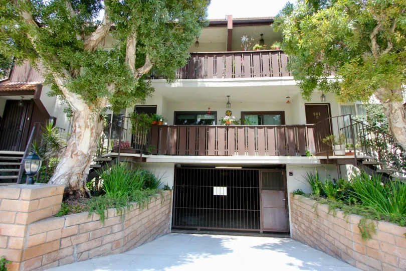 Clean and authenticity of Blue Grass Manor, Santa Monica, california