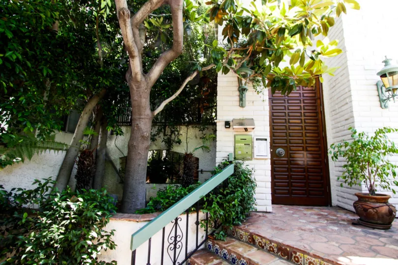 The entrance into Coral Tree Villas