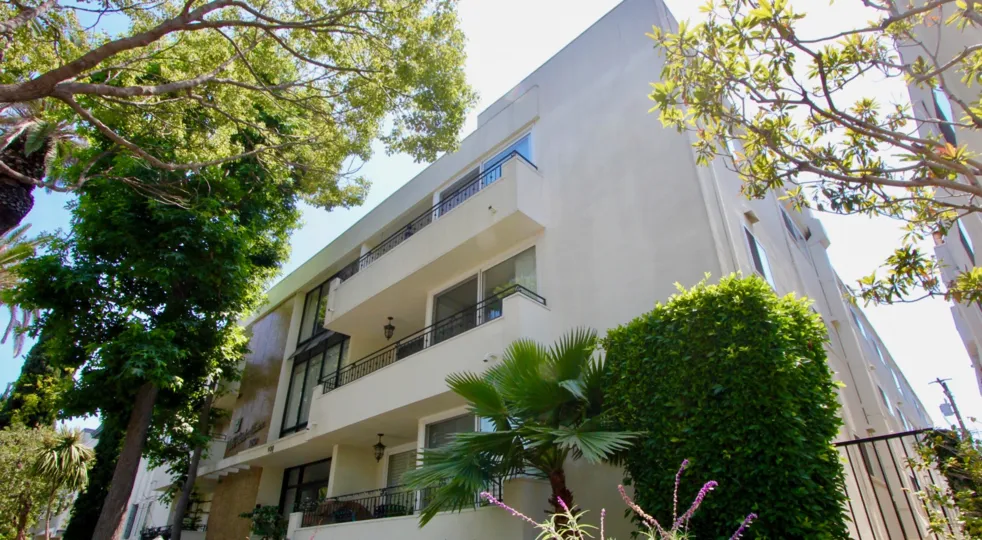 A low-rise housing in Crest Manor community with very plain design.