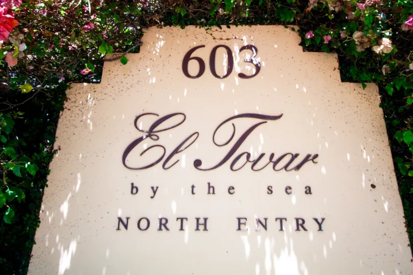 The sign annoucing the El Tovar in Santa Monica