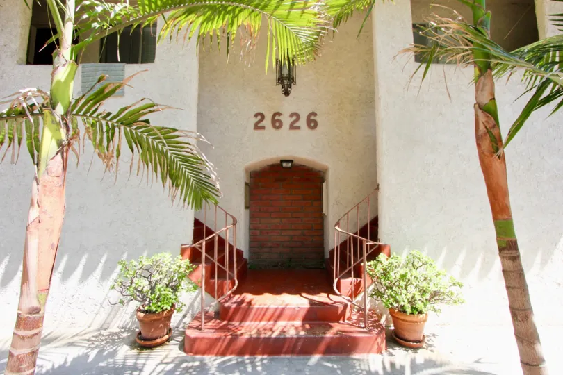 A sunny day at the front part of the Kansas Ave Condominiums' community in Santa Monica, CA