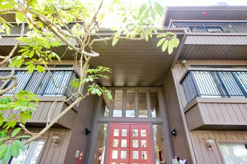 Front Entrance to Lincoln Fountain Villas, Santa Monica, California