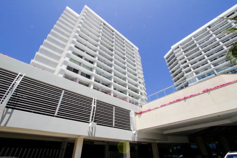 A view of the floors and units in Ocean Towers