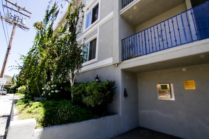 The balconies at Schader Dr Condos