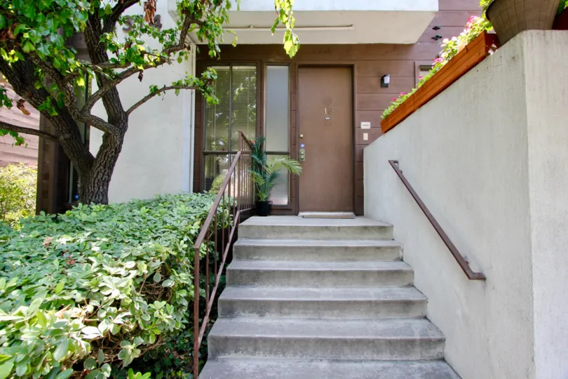 A sunny day at the front part of the Seabreeze Townhomes' community in Santa Monica, CA