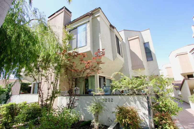 Peaceful Living Community in Santa Monica, California