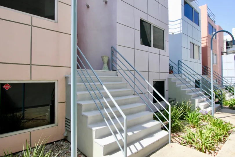 Charming MODERN community, Townhouse with covered parking, Dishwasher, Fireplace, and Laundry Features.