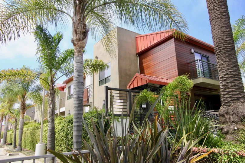 Street view of Virgina Court Townhouses, Santa Monica, California