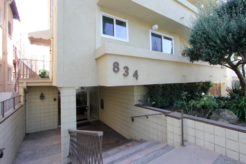 A sunny day with a two story home in the Westside Villas in Santa Moica, CA