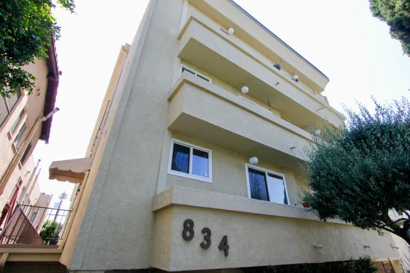 the 834 brown building in Westside Villas with 4 floors