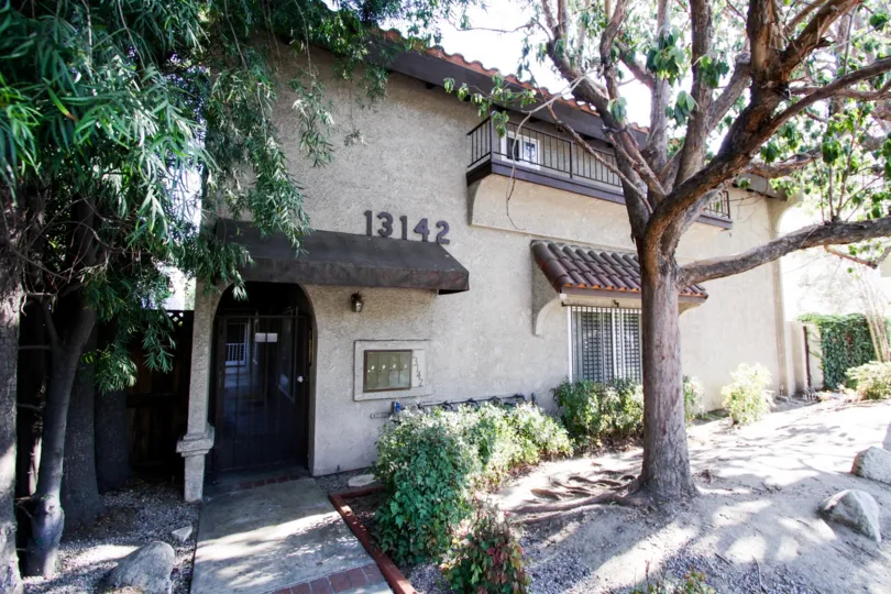 The address on the building at 13142 Riverside Dr in Sherman Oaks