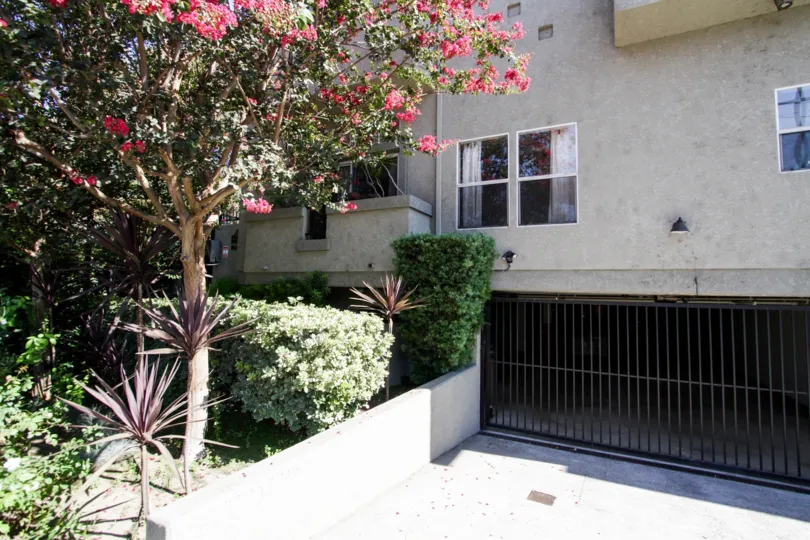 The parking for 13250 Moorpark St