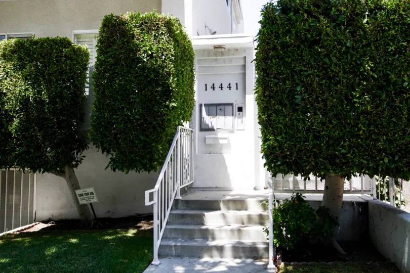 The entrance into 14441 Benefit St