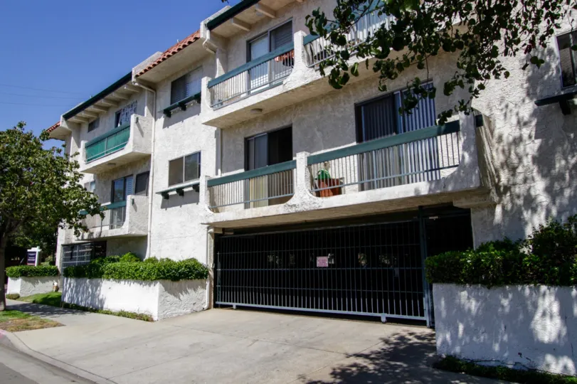 The parking for 14560 Clark St in Sherman Oaks
