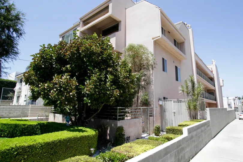 The landscaping seen at 14647 Dickens St
