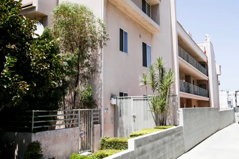 The side entrance into 14647 Dickens St in Sherman Oaks