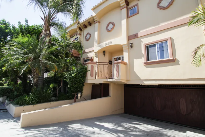 The balconies at 14819 Magnolia Blvd