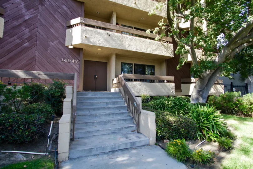 The stairs leading up to 14947 Burbank St