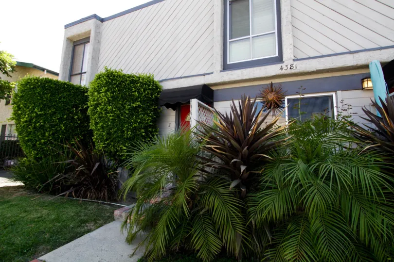 The sidewalk up to 4381 Ventura Canyon Ave