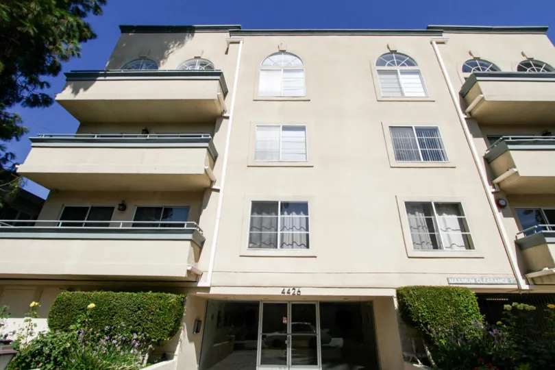 The doors to enter into 4426 Ventura Canyon Ave